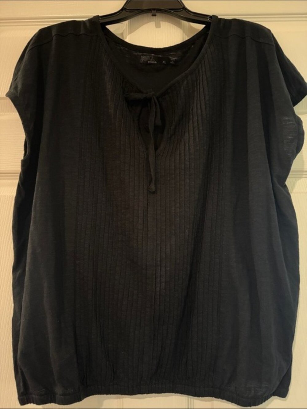 Prana Womens Black XL Short-Sleeve Pintuck Blouse With Tie Neck